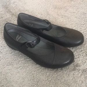 Dansko Mary Jane Clogs Size 10 (40)